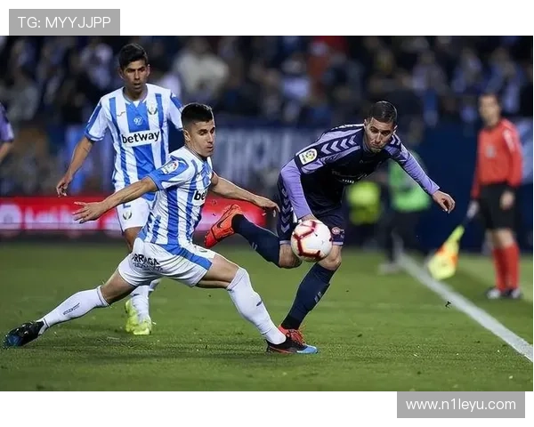 毕巴防守战术解析：紧密防线与高压逼抢的完美结合